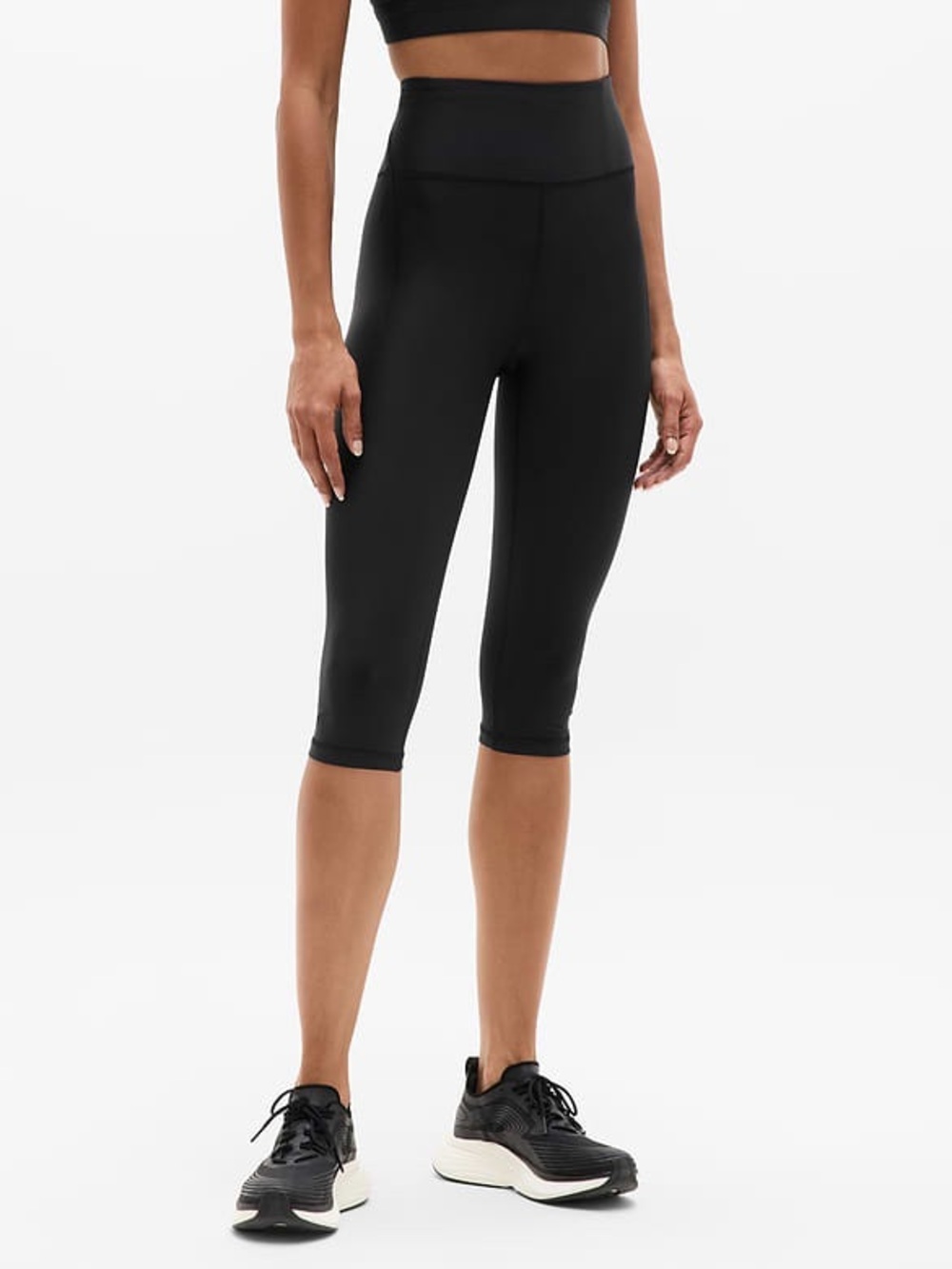 Athleta Pacesetter Ultra High Rise Crop Legging in Black XS